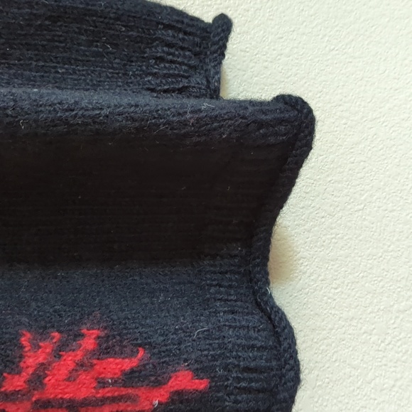 Dragon sweater - Picture 3 of 4